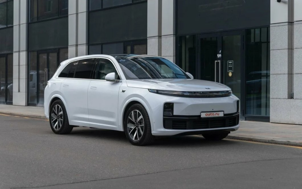 Lixiang L7 белый салон